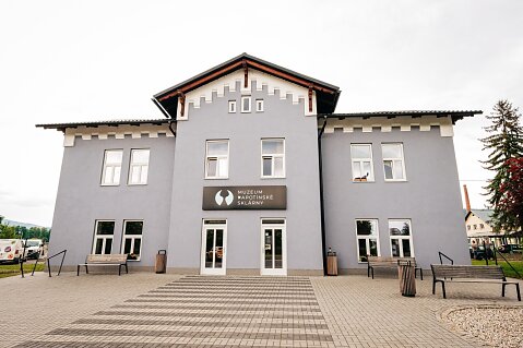 Muzeum-Rapotinske-sklarny-5.JPG